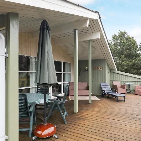 5 Person In Jerup-by Traum Jerup