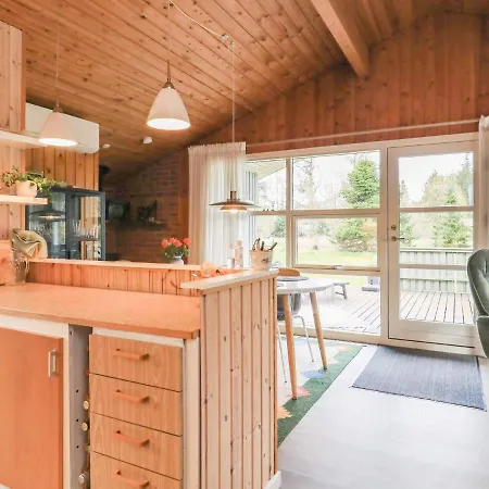 5 Person In Jerup-by Traum *